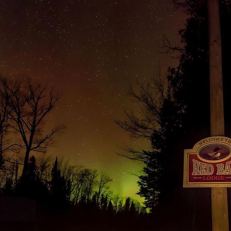 Red Bay Lodge Екстериор снимка